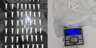 Cocaína en tubos de plástico: el particular método de venta de una banda dedicada al narcomenudeo en Moreno