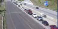 Mobile home stuck on I-64 Eastbound