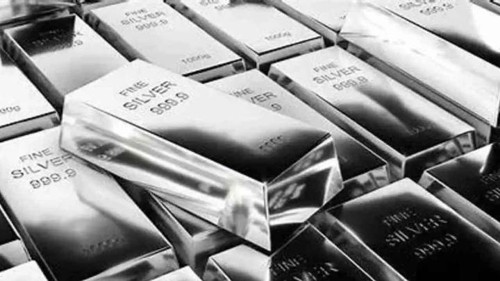 Silver Price in Hyderabad Today (21 Oct 2025) – ₹188 per Gram, ₹1,88,000 per Kg