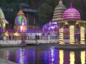 J-K: Kashmiri pandits celebrate Diwali at Surya Mandir in Anantnag, pray for peace, harmony