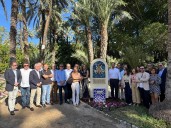 Inaugurado en Elche el monolito homenaje al Doctor Caro
