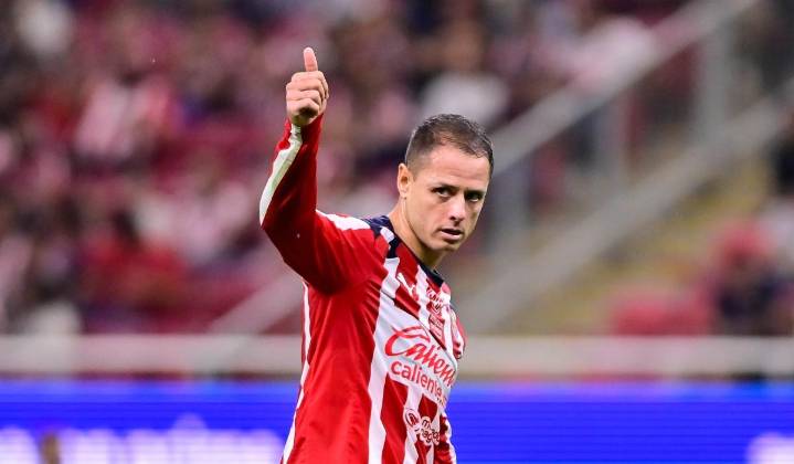 ¡Vasco, llámalo! Chicharito le marca su primer gol al América con Chivas (VIDEO)
