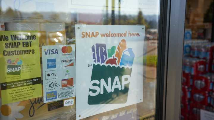 Trump administration won’t use emergency funds to pay November SNAP benefits : NPR