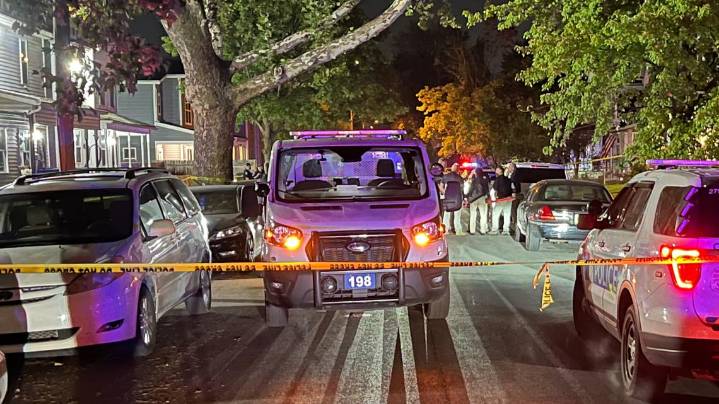 1 dead in west Columbus shooting