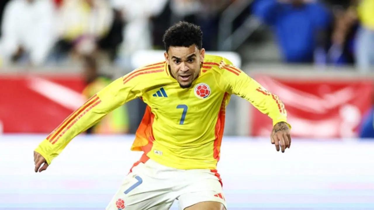 Luis Díaz no pudo marcar su gol frente al arco en Colombia vs Canadá; el guajiro falló en definición