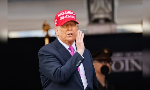 Trump directs Pentagon to use 'all available funds' to ensure troops are paid despite shutdown