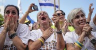 Living hostages and Palestinian prisoners are released as part of ceasefire in Gaza