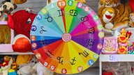Los colores que guiarán tu suerte el jueves 16 de octubre de 2025, según tu signo del zodiaco