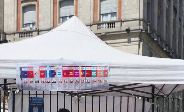 VIDEO. Simulacro de votación con la Boleta Única en el centro de La Plata: ¿cómo es el proceso?