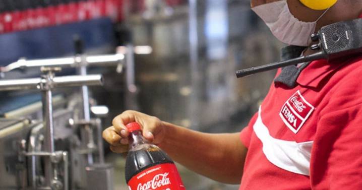 Coca-Cola anuncia que va a reducir 30% las calorías en sus refrescos de manera escalonada