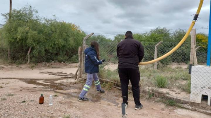 San Luis Agua fiscalizó el agua de distintos lugares del departamento Junín