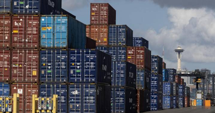 If Trump’s tariffs are ruled illegal, businesses expect refund chaos