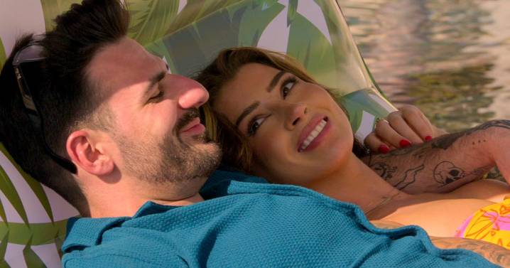 Ali From 'Love Is Blind' On Anton's Drinking & Strip Club Visits