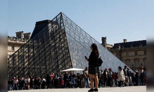 From Mona Lisa to Courbet's The Wave: Biggest heists in Paris' Louvre Museum History