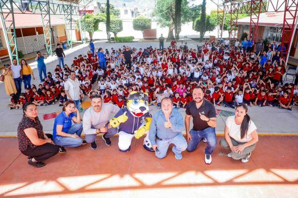 Béisbol en tu escuela en la 2 de Agosto