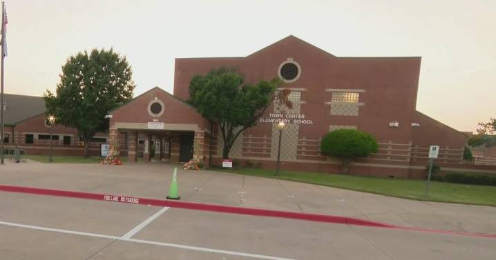 Coppell ISD votes to keep Town Center Elementary School open after hearing feedback from parents