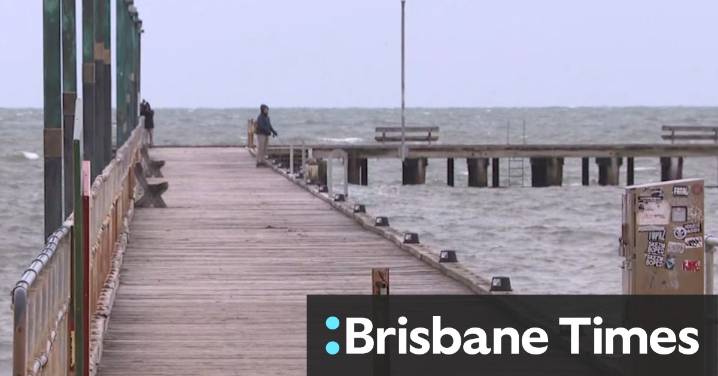 British surfer and friend who tried to save him drown at Frankston Pier