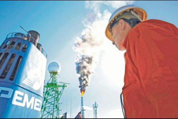 Alcanza deuda de Pemex máximo histórico en 2025