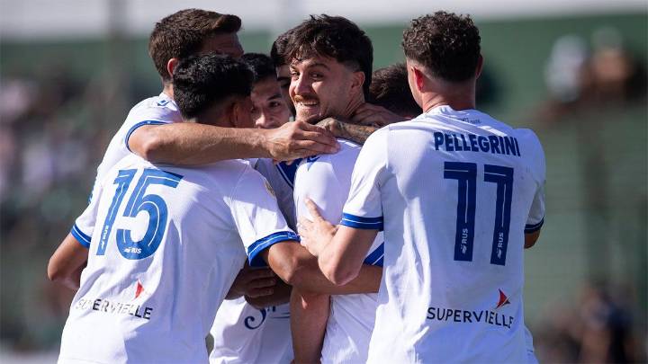Vélez logró un triunfazo ante Sarmiento en Junín y quedó como escolta