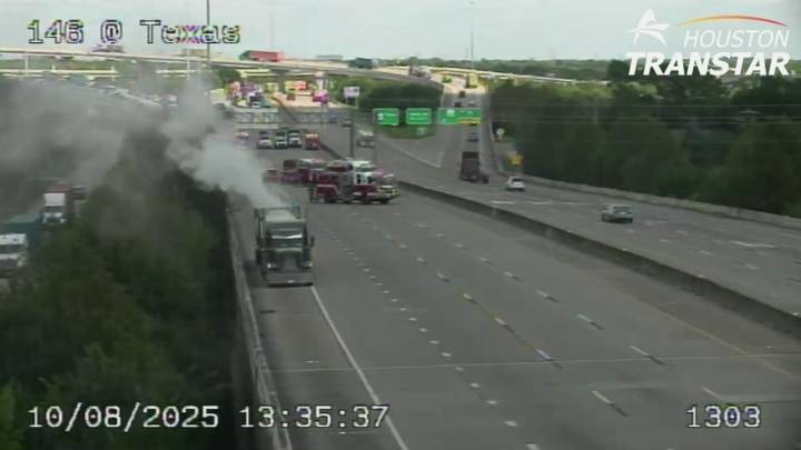 Baytown: Southbound SH-146 shut down due to hazmat scene