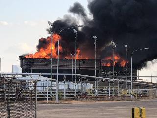 Reportan 19 desaparecidos y varios muertos por detonación en fábrica de explosivos en EEUU