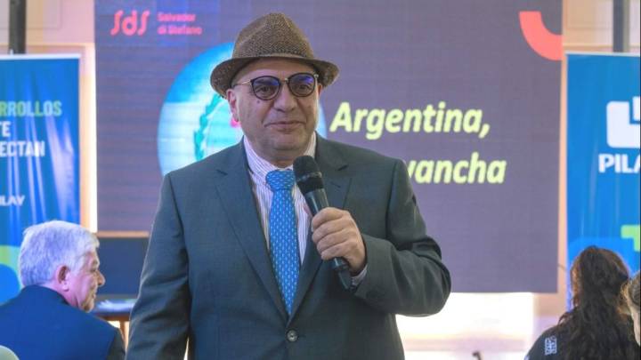 El gurú rosarino del blue lanzó otra "bomba" con su pronóstico poselecciones