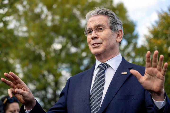 "Puente económico argentino". Bessent volvió a defender a Milei en su disputa con los demócratas y habló de “ganancias” para EE.UU.