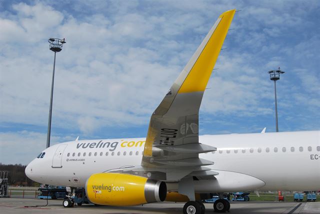 Vueling avisa a Canarias: “El retraso del pago del descuento de residente pone en riesgo la conectividad”