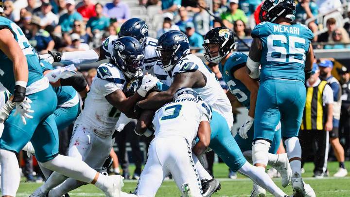 Finishing Strong On Defense & Other Takeaways From Mike Macdonald's Monday Press Conference