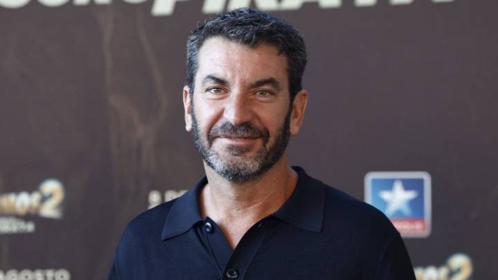 Así es Arturo Valls: edad, de dónde es, altura, su mujer e hijos y su trayectoria en televisión