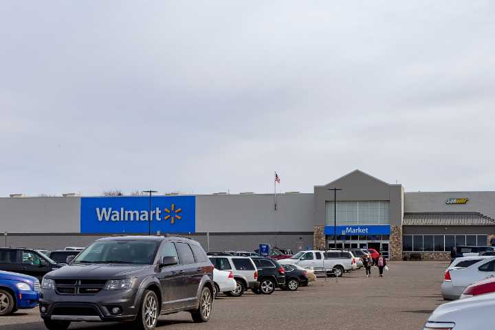 Walmart Suwanee: Arrestan a hombre por grabar a mujeres