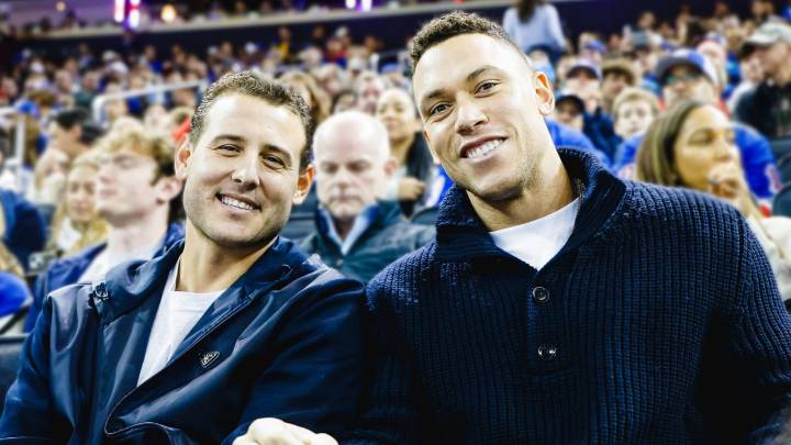 Judge, Rizzo take in Rangers game at Madison Square Garden