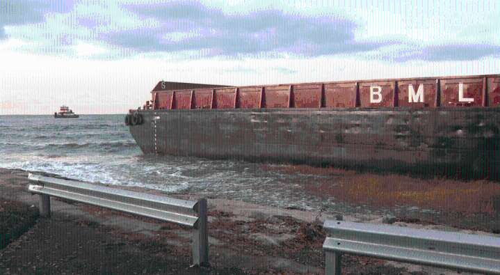 Officials: West Haven barges to be removed Friday night