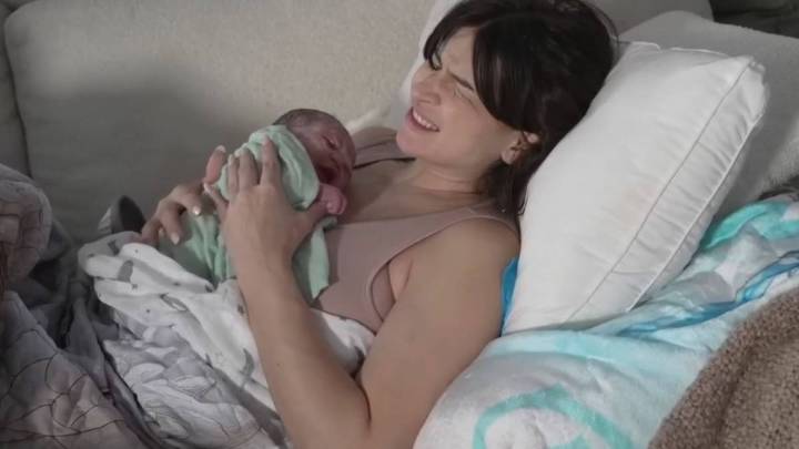 Twitch streamer gives birth live in front 29,000 viewers