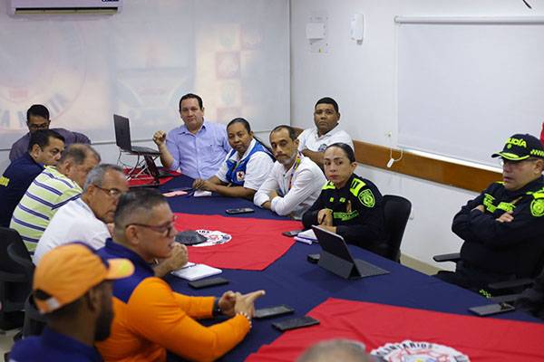 Fuerte aguacero causa emergencias en Santa Marta: activan PMU