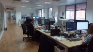 Proponen home office temporal por lluvias y derecho a desconexión digital