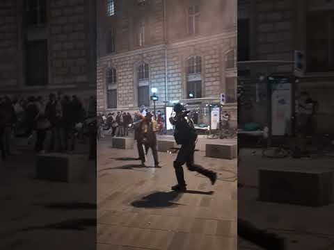 Chaos in Paris Streets as Anti-Israel Protesters Face off with Cops #shorts