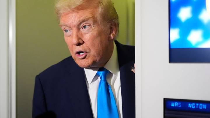 Trump travels to Asia and a meeting with China's Xi as the US government shutdown drags on
