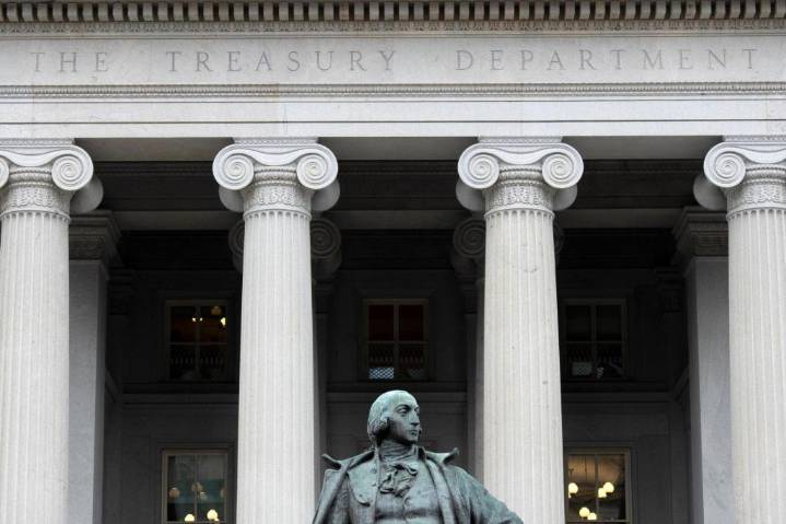 New US sanctions target those allegedly aiding Iran's oil and gas trade