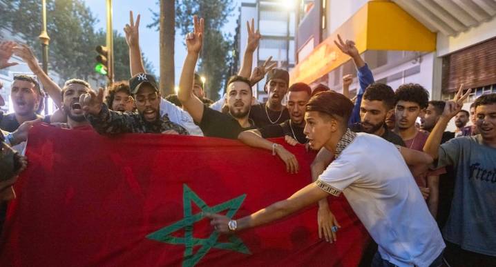 Marruecos: Jóvenes marroquíes exigen en Rabat la dimisión del jefe del Gobierno y reformas sociales | Aziz Ajanuch | Agdal | GENZ212 | Generación Z | Casablanca | Tetuán | Mundial 2030 | Últimas | MUN