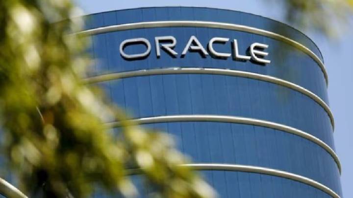 Google warns executives of mass extortion emails citing Oracle app data theft