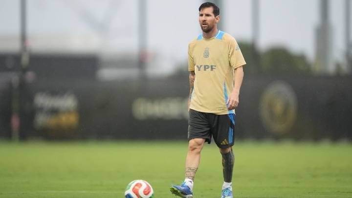 Lionel Messi returns to Argentina squad ahead of Puerto Rico friendly