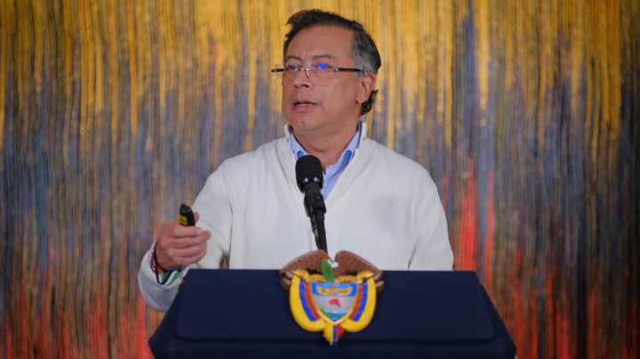 Presidente de Colombia Gustavo Petro afirma que «Venezuela no necesita misiles ni invasiones, sino diálogo político»