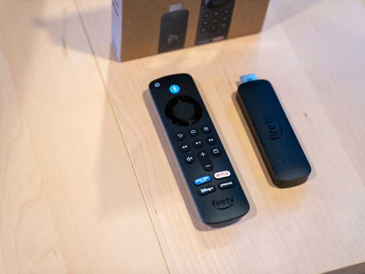 Cuál es el control Fire Stick de reemplazo más comprado que tiene funciones de voz