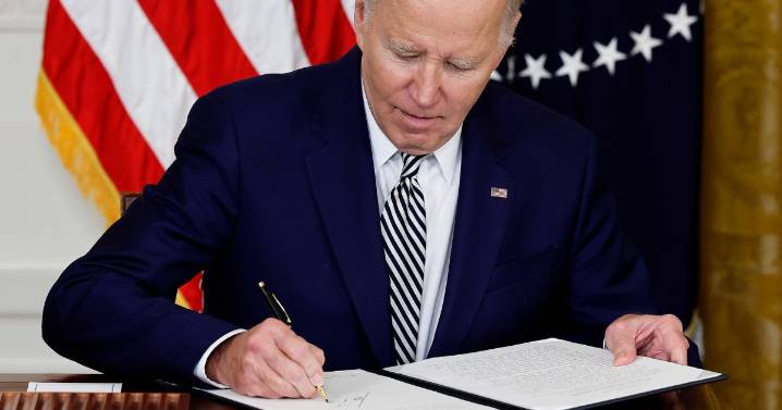 House Oversight Republicans urge DOJ to probe Biden's 'illegitimate' autopen use