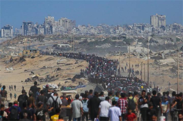 Israel cesa el fuego y los habitantes de Gaza comienzan a regresar a sus hogares