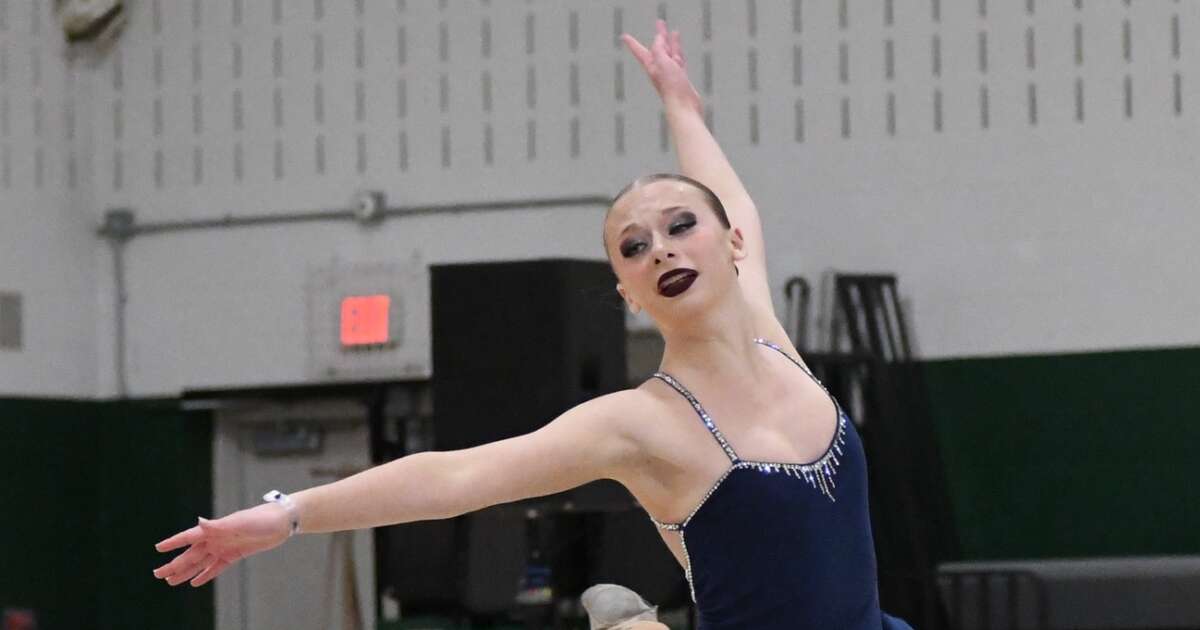 Photos: Dancers from Iowa City High, Iowa City West compete at state