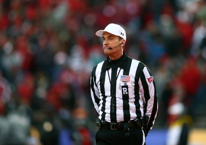 Deadspin | Reports: SEC suspends ref of controversial Georgia-Auburn game