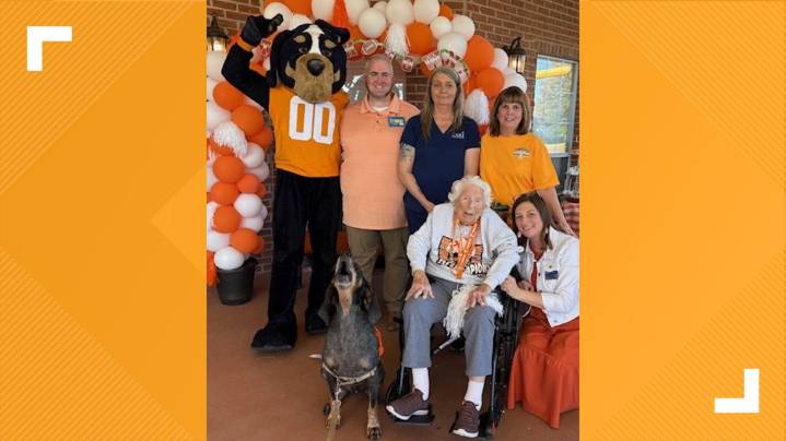 98-year-old woman celebrated by UT for volunteer spirit