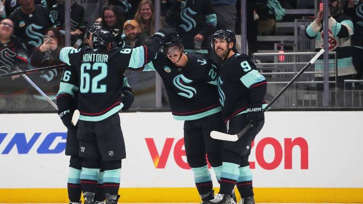 Marchment scores in Seattle debut as Kraken win season opener for first time